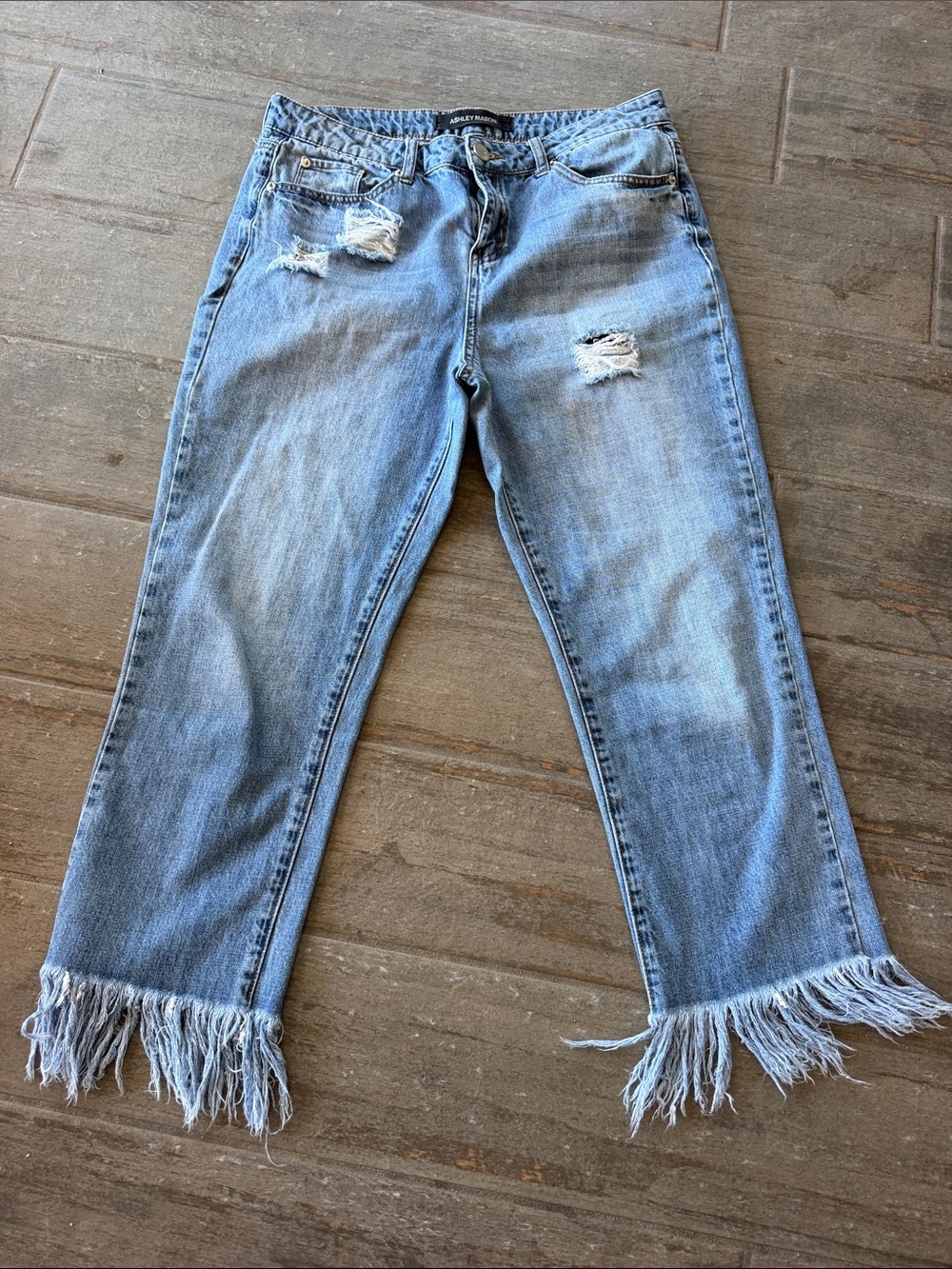 Ashley Mason Light Blue Distressed Frayed Hem Cropped Jeans